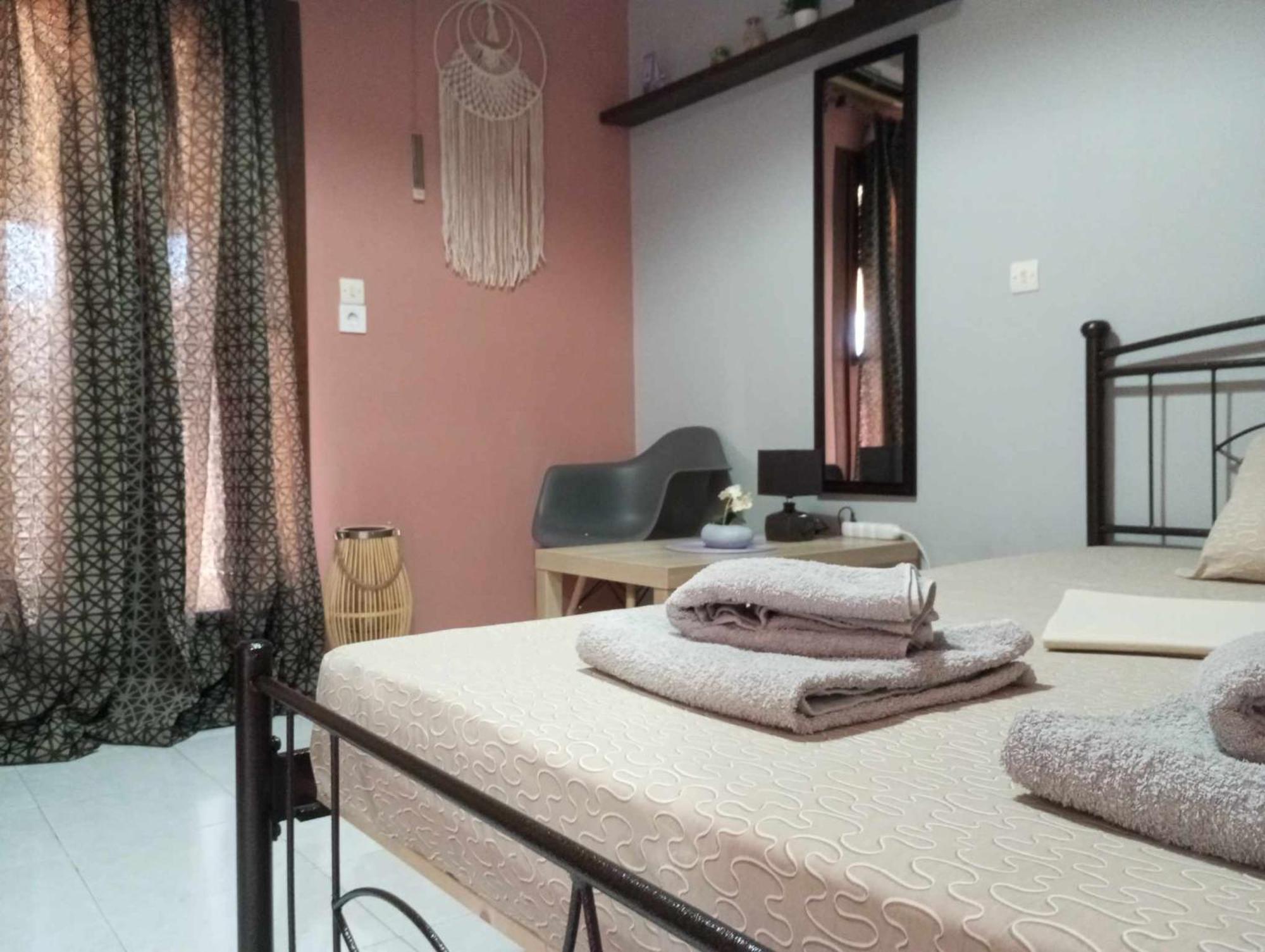 Cozy Studio Flat 1 Bedroom-Very Central Location Mytilene Ngoại thất bức ảnh